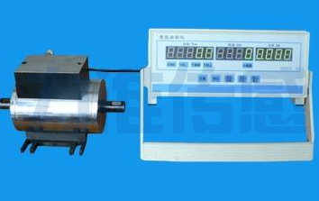 扭矩傳感器和扭矩扳手之間采用連接軸連接(圖1) 扭矩傳感器和扭矩扳手之間采用連接軸連接(圖1)